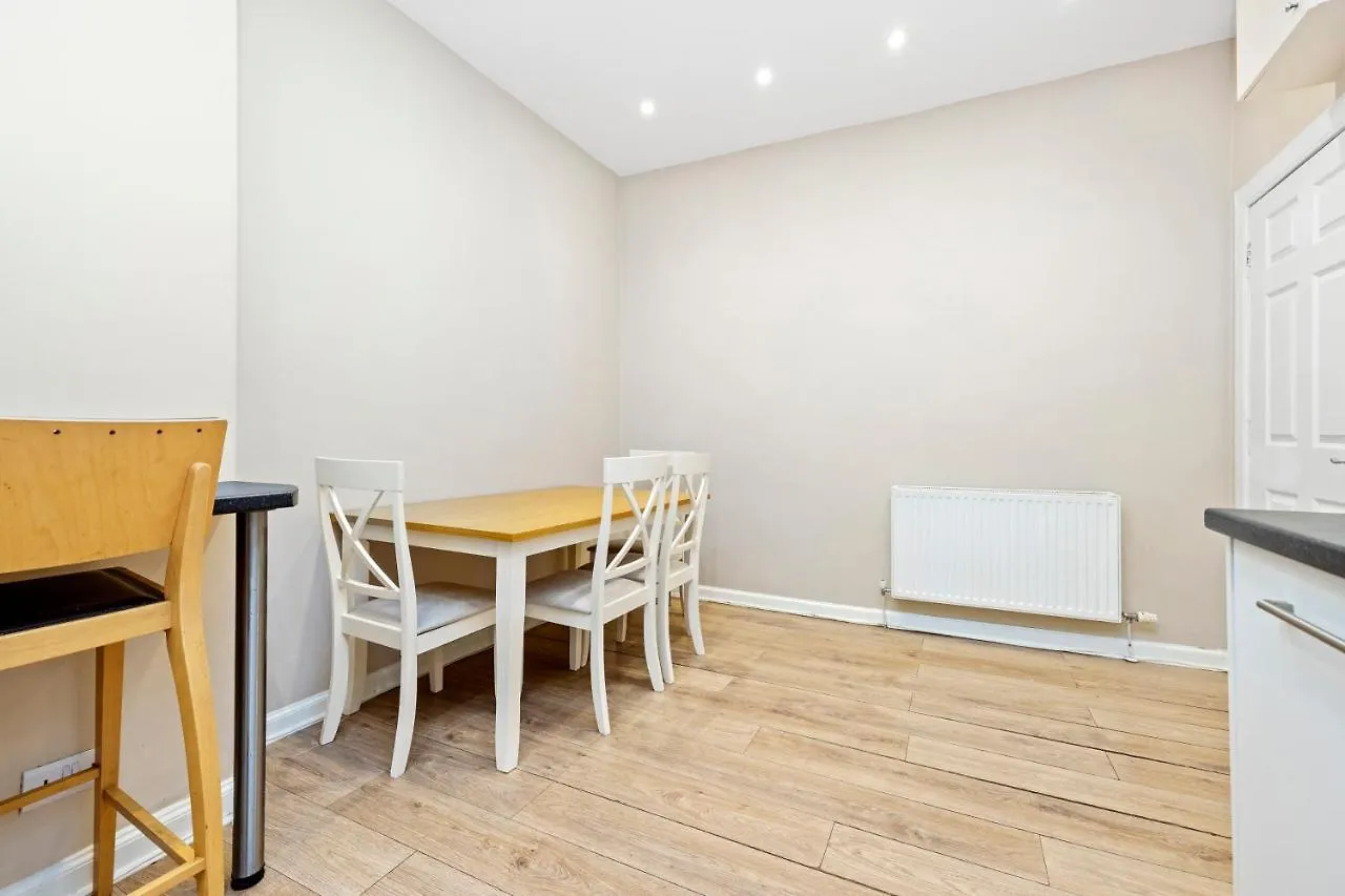 شقة Joivy Family Flat Near Leith إدنبرة 0*,  المملكة المتحدة